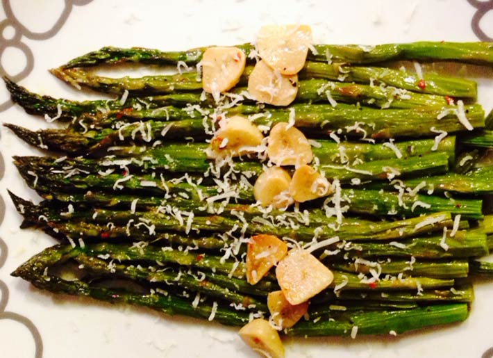 Roasted Garlicky Asparagus