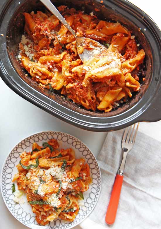 Slow Cooker Baked Ziti Recipe that is a chessy carb happy #pastadinner waiting for you. Grab #ricotta, #ziti, #mozzerella, and dinner will be so comforting. www.ChopHappy.com #chophappy #pastadinner #slowcookerrecipe #bakedziti