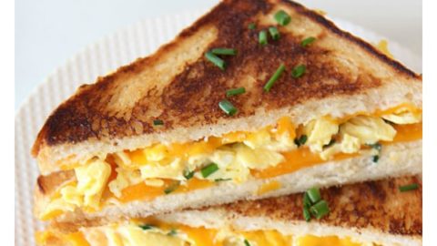 The 4 Best Grilled Cheese Sandwich Recipe. Crispy cheesy and crunchy sandwhich bliss. all of these recipes are super easy and dinner time fun! www.ChopHappy.com #grilledcheese #sandwich