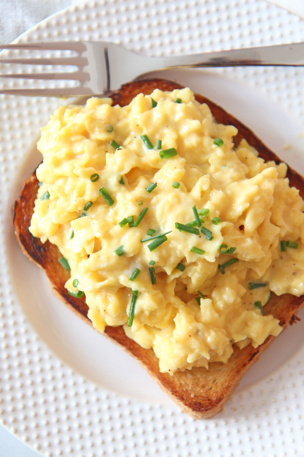 How To Make The Creamiest Scrambled Eggs Chop Happy