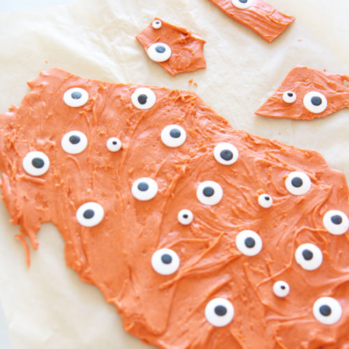 Pumpkin Spice Halloween Chocolate Bark Recipe. Fun and easy Halloween candy treat recipe. Grab white chocolate, pumpkin spice, and fun candy eyes. Happy Halloween Cooking!