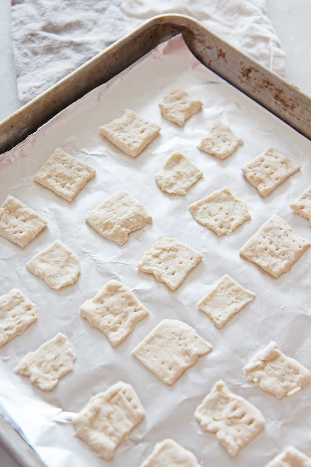 3 Ingredient Homemade Crackers Recipe. Greek yogurt, flour, and garlic salt is all you need for this homemade recipe. It takes 10 minutes in the oven and is carb happiness. Happy Cooking! www.Chophappy.com #homemadecrackers #crackersrecipe