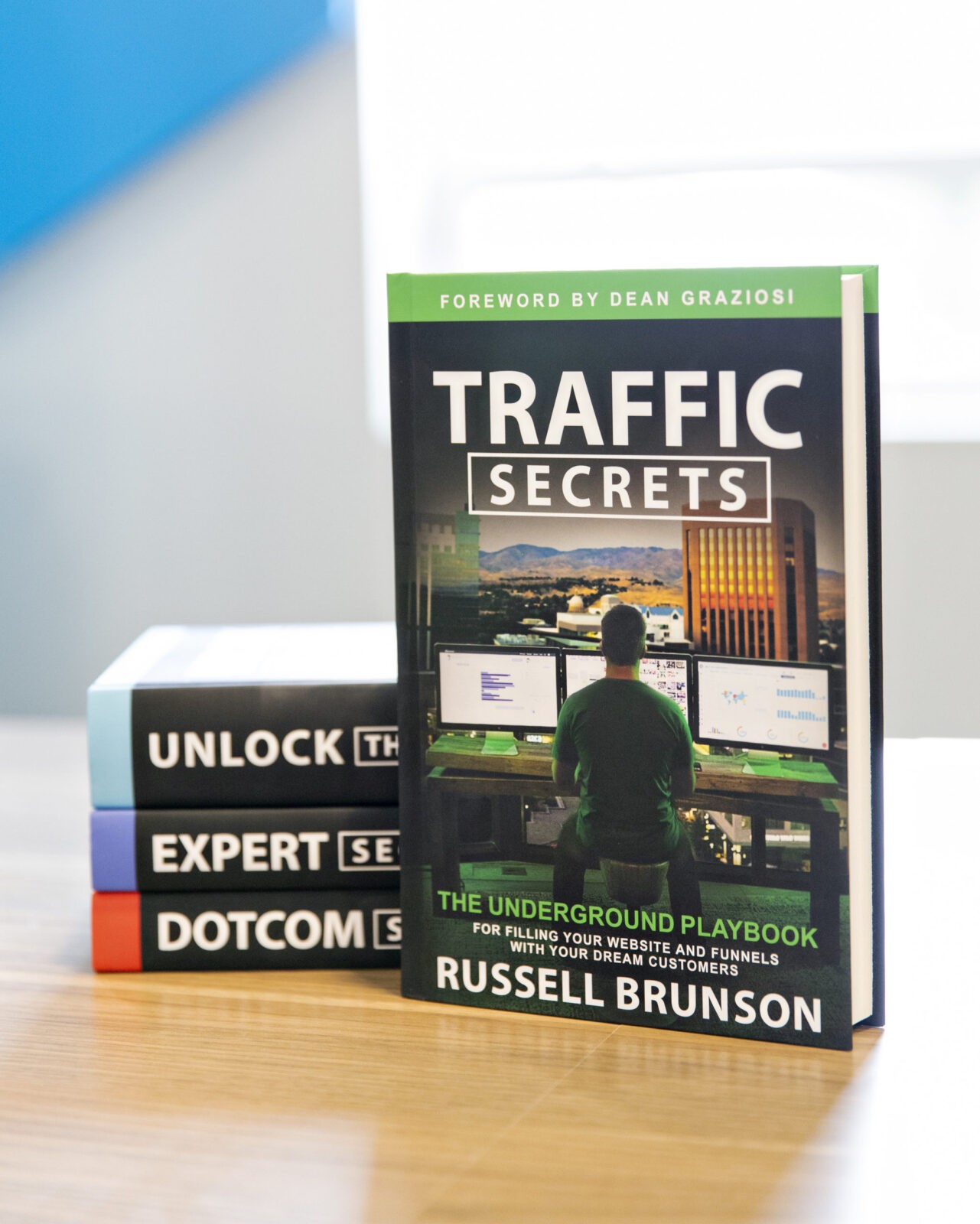 Traffic Secrets: The Underground Playbook for Filling Your Websites and Funnels with Your Dream Customers by Russell Brunson