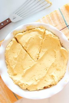 How To Make No Bake Pumpkin Pie Cheesecake Recipe. This is a 3 ingredient graham cracker crust and a 3 ingredient pumpkin pie. Super easy No Bake dessert you can make in advance. Happy Pie Making! #pumpkinpie #cheesecake