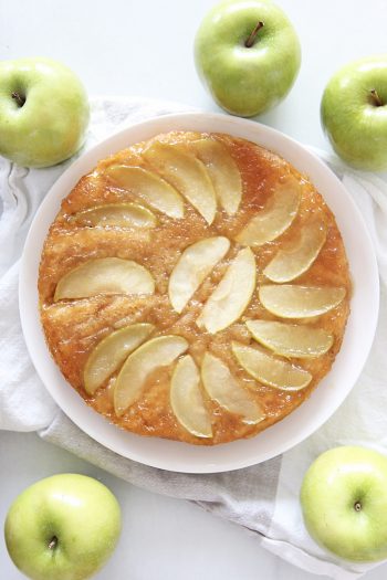 5 Ingredient Apple Honey Cake