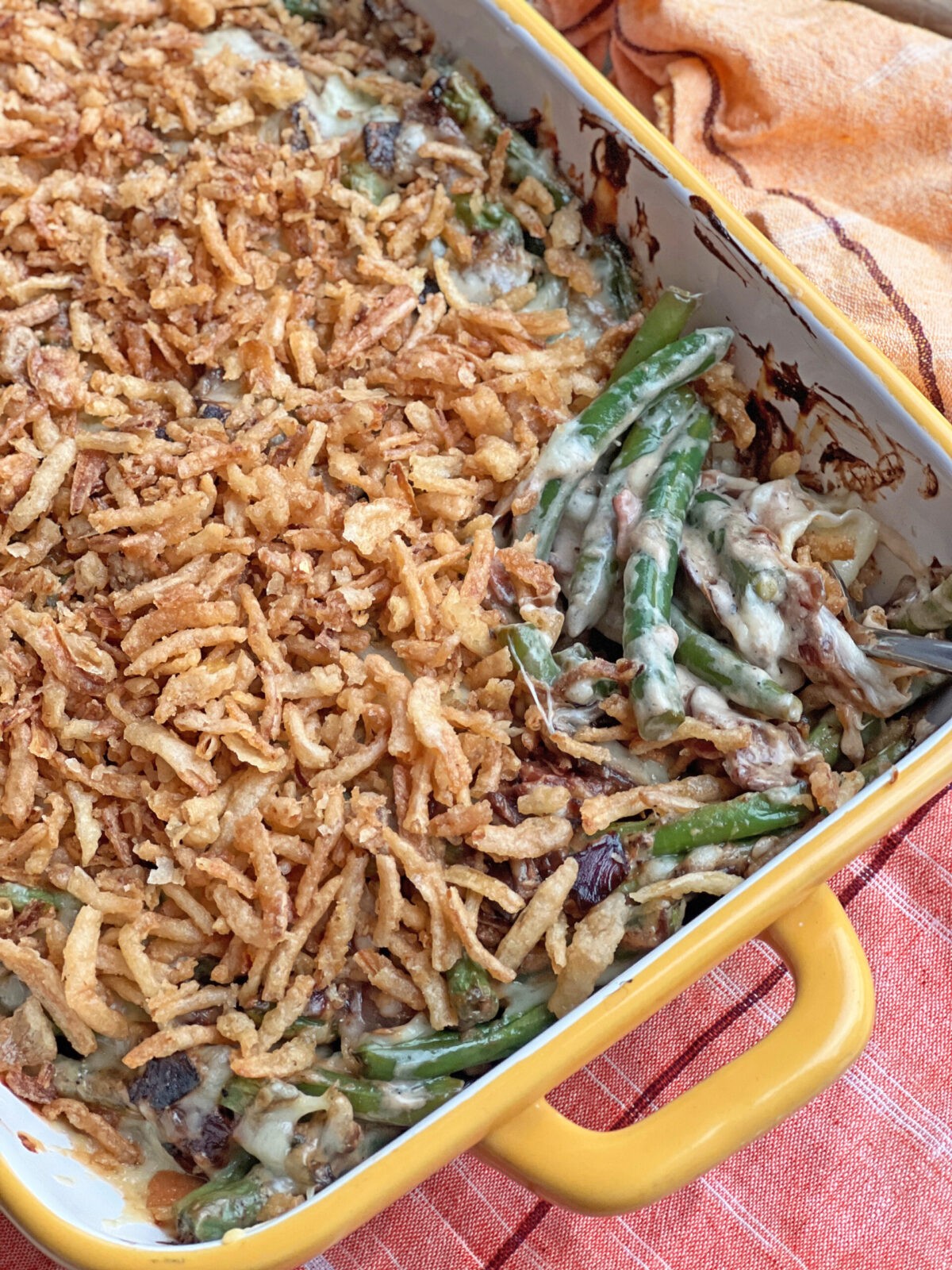 How To Make The Best Green Bean Casserole. This is an easy Thanksgiving side dish that can be made ahead. Perfect holiday side for the best cheesy recipes. www.ChopHapyy.com #Thanksgiving #Holidayrecipes