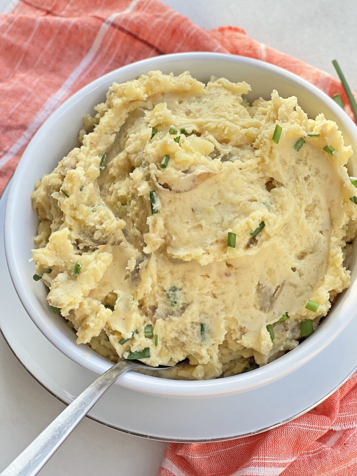 How To Make The Best Mashed Potatoes. www.chophappy.com #mashedpotato #bestmashedpotatorecipe