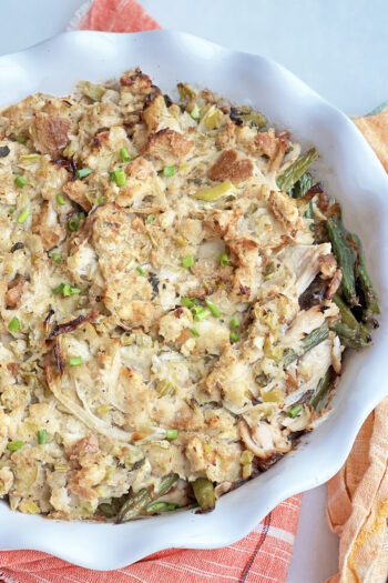 Leftover Thanksgiving Shepherd's Pie. Easy Thanksgiving recipe with leftover green bean casserole, turkey, and stuffing. www.ChopHappy.com #ThanksgivingLeftovers #stuffing