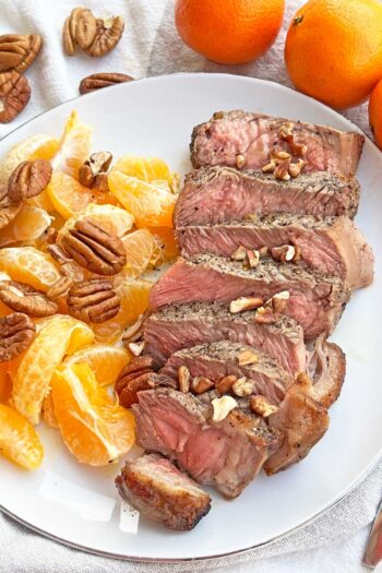 Easy NY Strip Steak w/ Prosecco Vinaigrette (5 Ingredient Recipe) Easy date night dinner and perfect weeknight meal. www.ChopHappy.com #steakrecipe #Prosecco