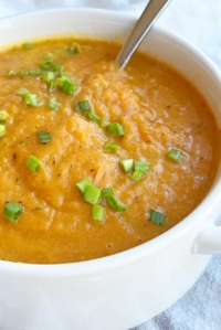 Easy Roasted Carrot Soup (sheet pan recipe)